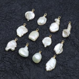 Pearl Pendant 1