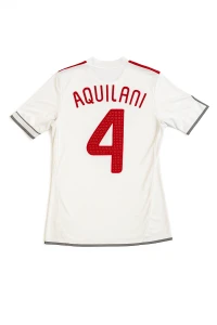 Liverpool Aquilani 09/10 Kit